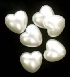 Полу-бусы фигурные Сердце СШ 14*14мм (20гр) цв.041 молочный